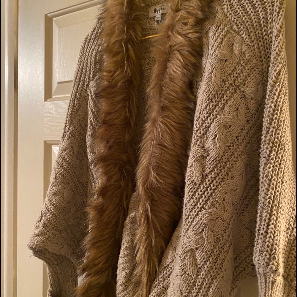 Sweater - Picture 2 of 3